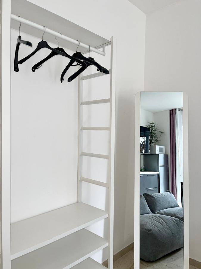 The White House, Modern Apartment In Center Milano Exterior foto